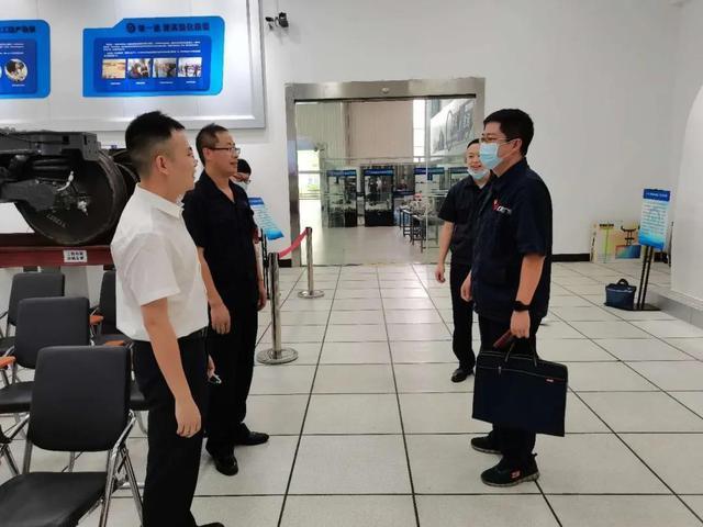 鐵路貨運(yùn)兼職鐵路貨運(yùn)兼職教師總結(jié)報告